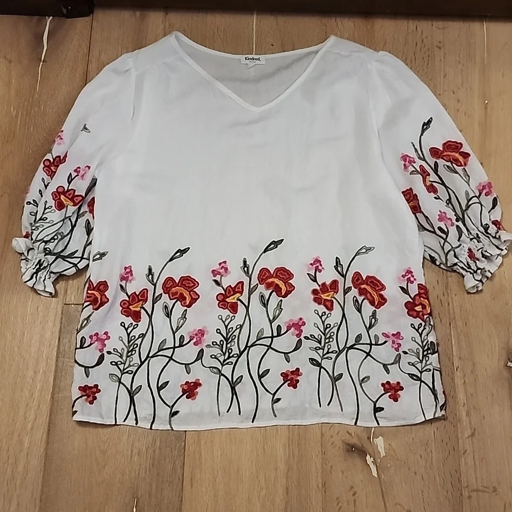 Anthropologie Kindred floral embroidered blouse white M P